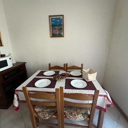 Bellissima Stanza Con Parcheggio Gratuito Apartment Чинкуале Екстериор снимка